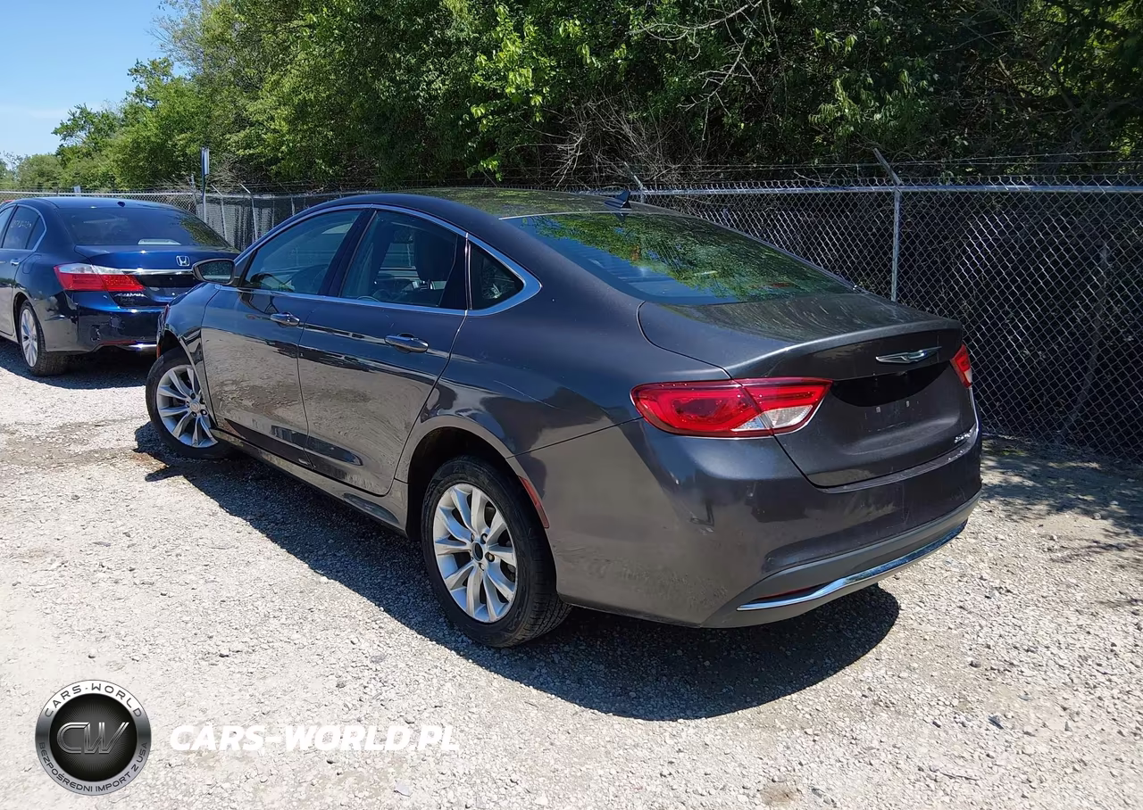 2015 Chrysler 200 C VIN:1C3CCCCB5FN565749 - 3