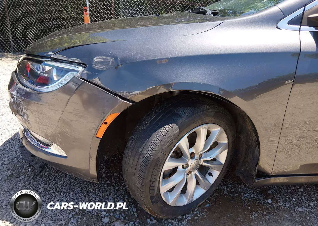 2015 Chrysler 200 C VIN:1C3CCCCB5FN565749 - 6