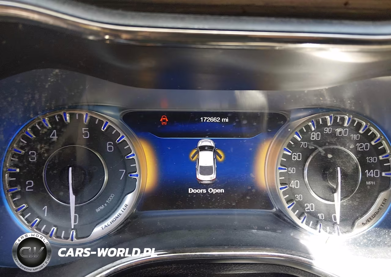 2015 Chrysler 200 C VIN:1C3CCCCB5FN565749 - 7