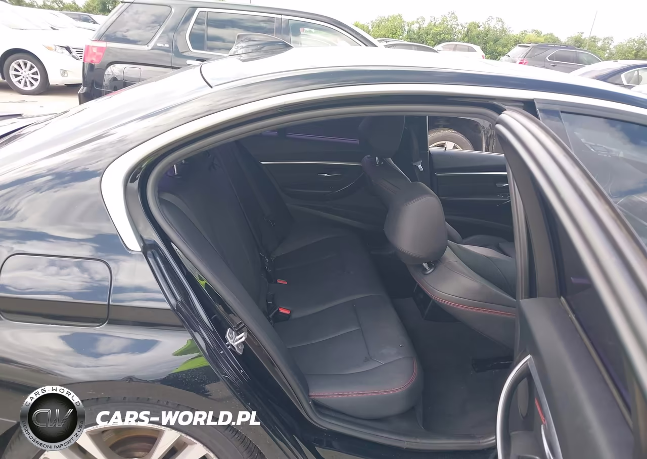 2018 BMW 330I VIN:WBA8B9G55JNU58024 - 8