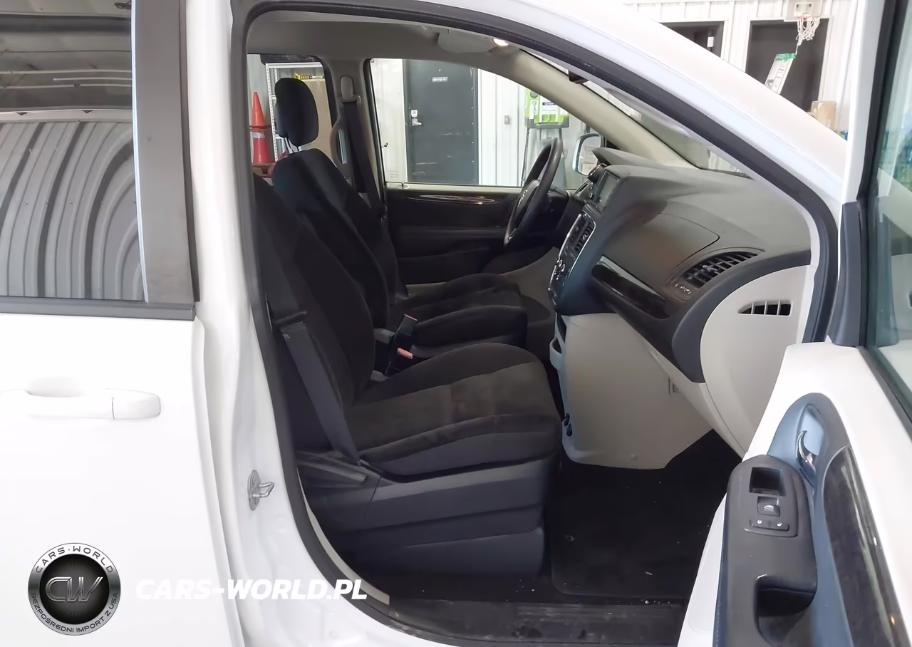 2018 Dodge Grand Caravan Se VIN:2C4RDGBG0JR307822 - 5