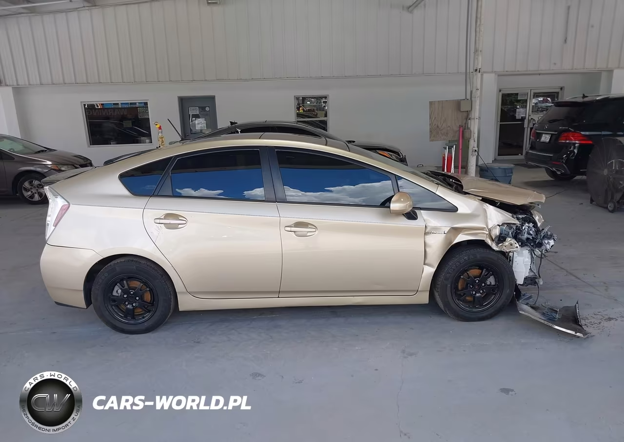 2011 Toyota Prius Four VIN:JTDKN3DU0B1385999 - 13