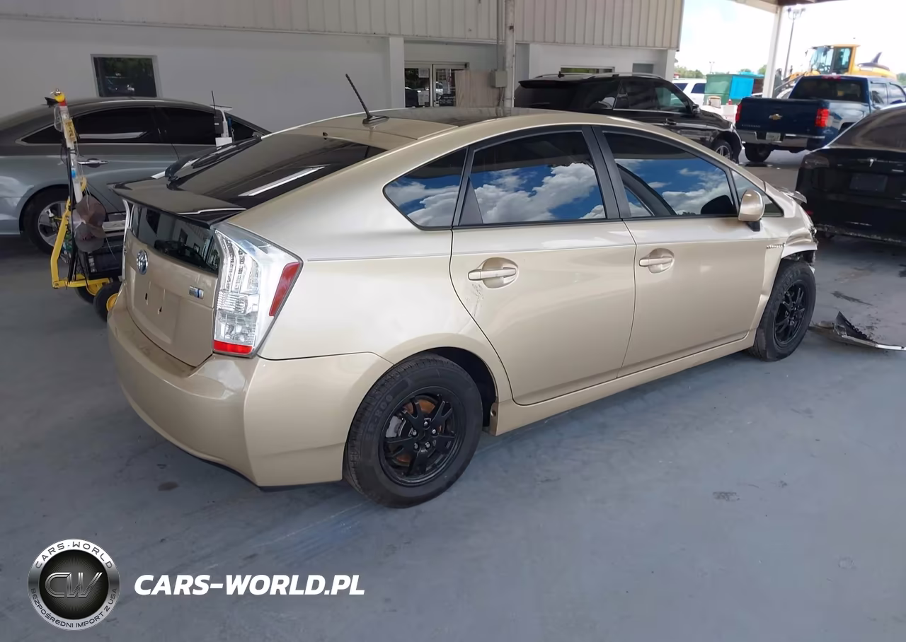 2011 Toyota Prius Four VIN:JTDKN3DU0B1385999 - 4