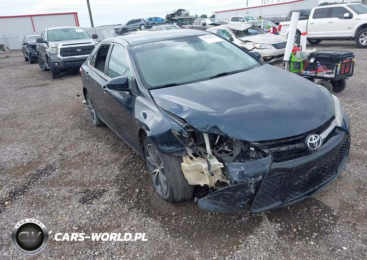 2015 Toyota Camry Xse – zdjęcie 1 z 17