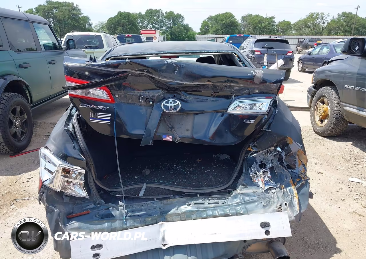 2014 Toyota Camry Se VIN:4T1BF1FK6EU347317 - 16