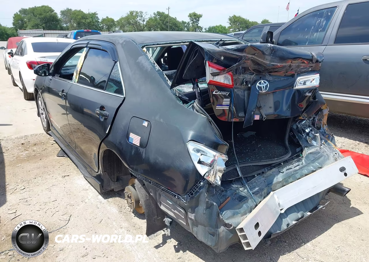 2014 Toyota Camry Se VIN:4T1BF1FK6EU347317 - 3