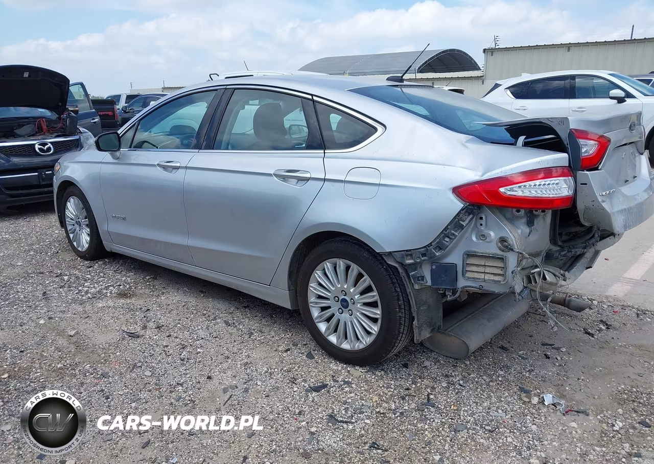 2015 Ford Fusion Hybrid Se VIN:3FA6P0LU6FR161083 - 3
