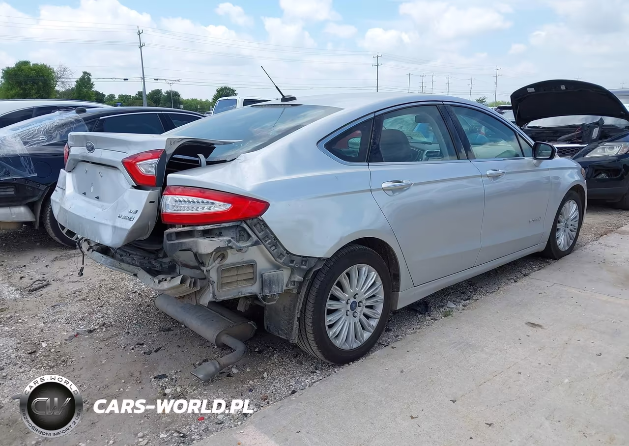 2015 Ford Fusion Hybrid Se VIN:3FA6P0LU6FR161083 - 4