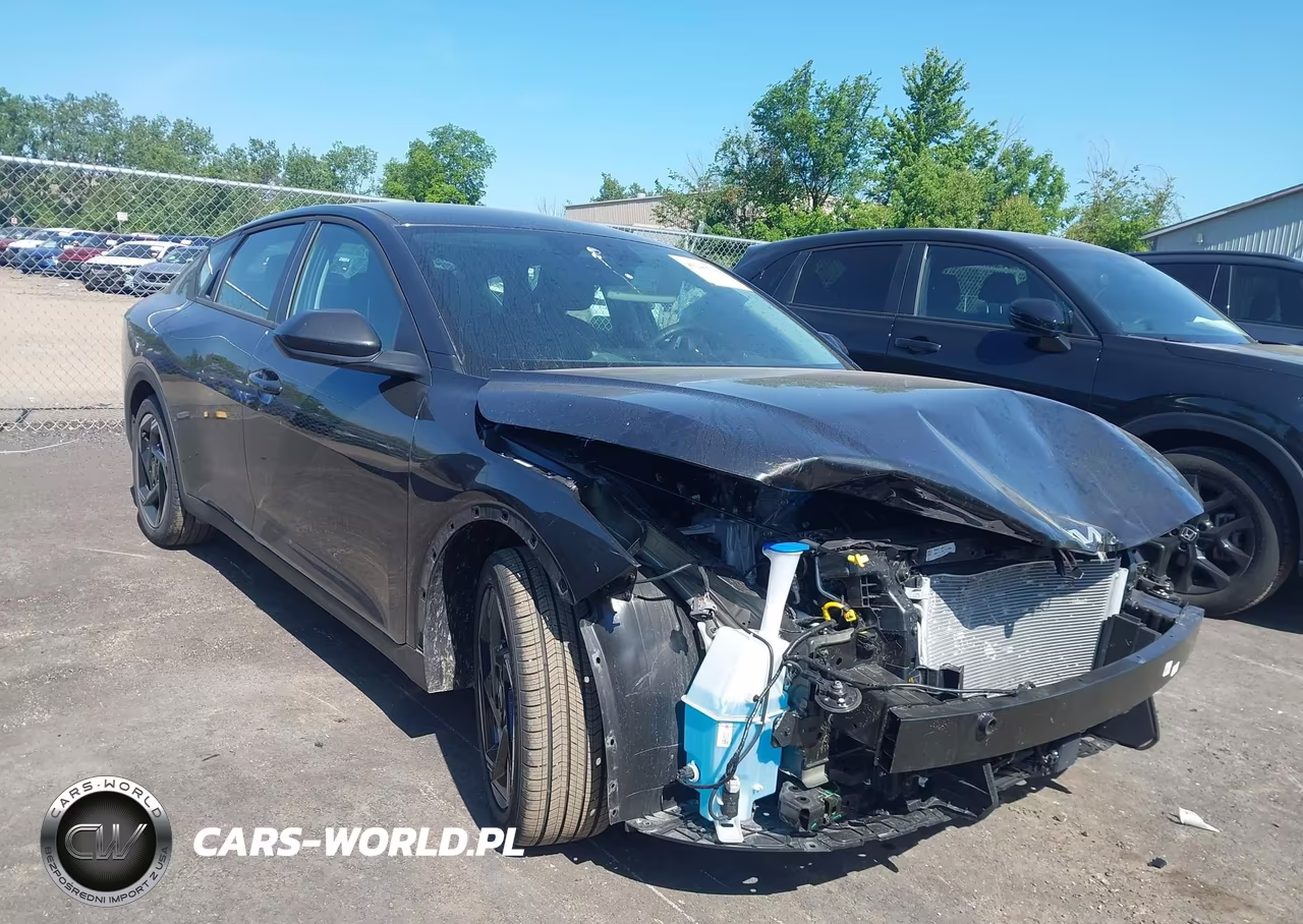 2025 Kia K4 Ex – zdjęcie 1 z 16