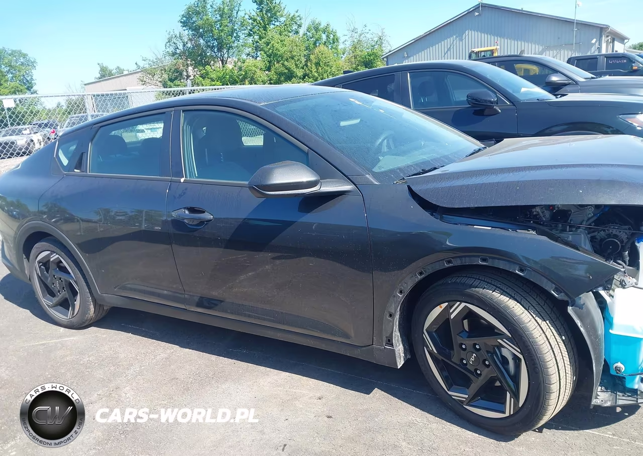2025 Kia K4 Ex VIN:3KPFU4DE8SE217558 - 13
