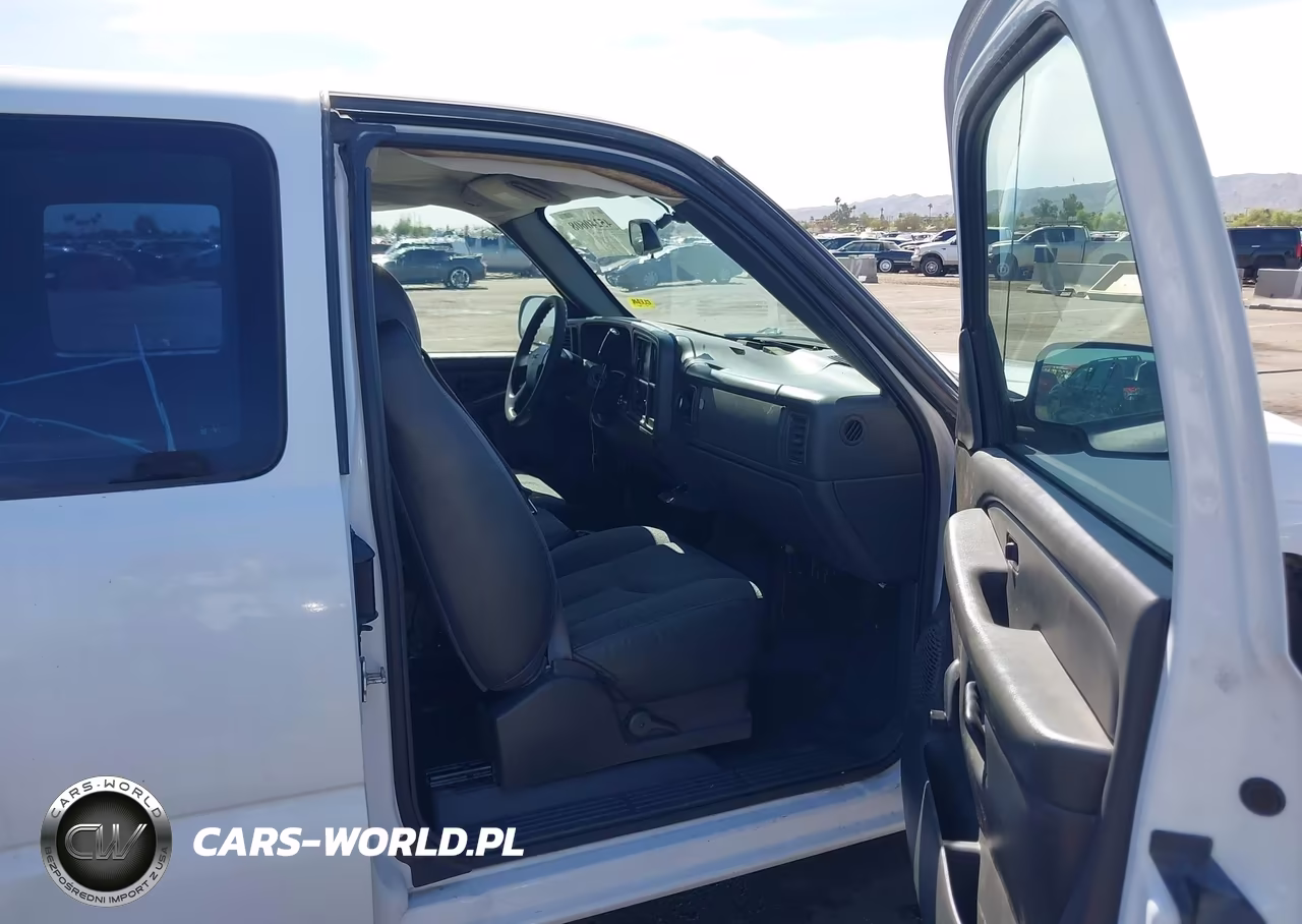 2004 GMC Sierra 1500 VIN:1GTEC19X24Z280766 - 5
