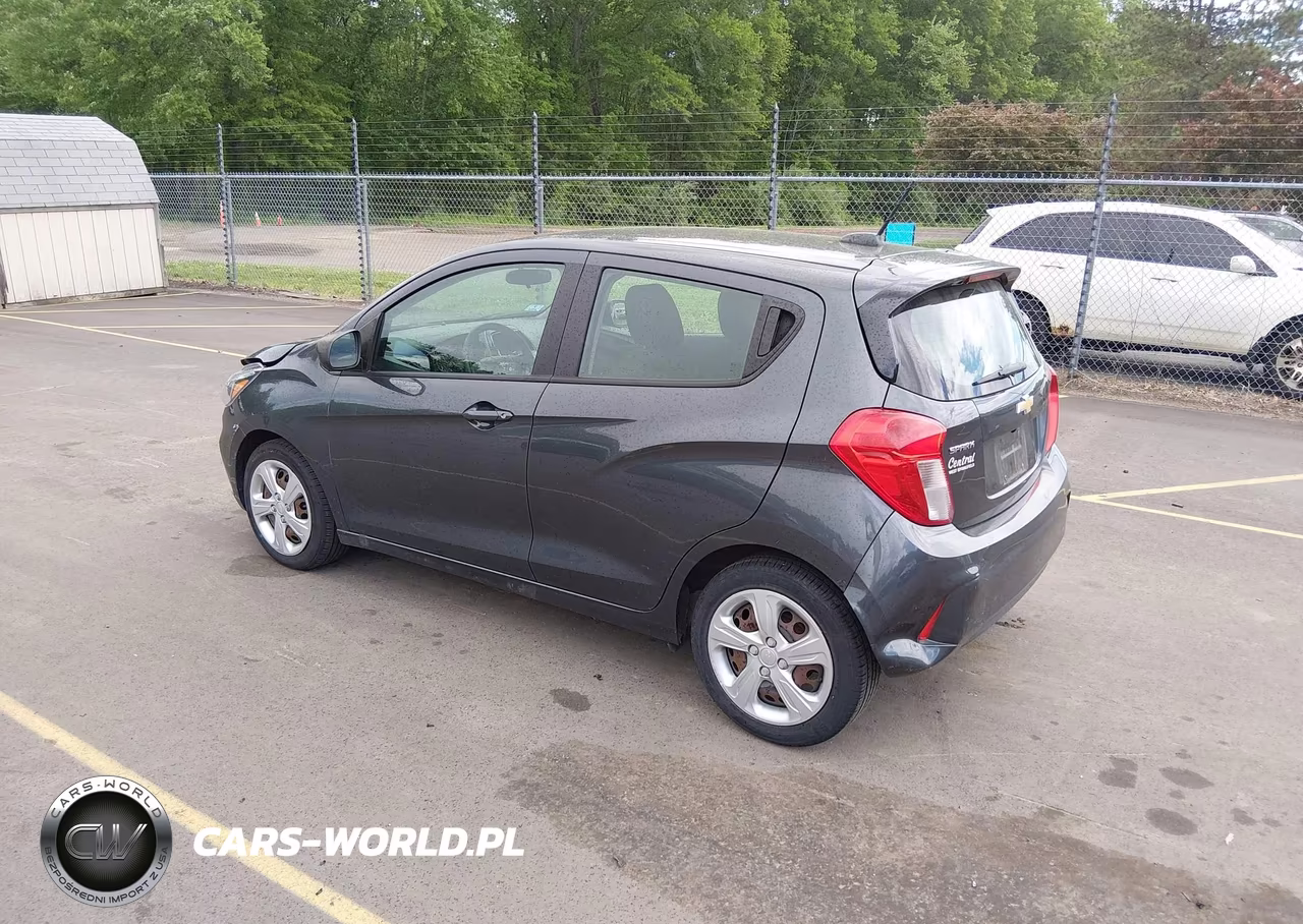 2019 Chevrolet Spark Ls Cvt VIN:KL8CB6SA8KC796975 - 3
