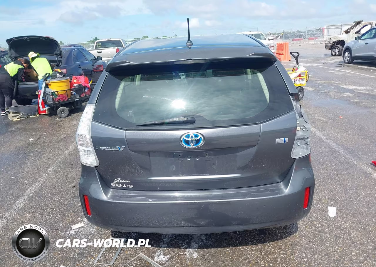 2013 Toyota Prius V Two VIN:JTDZN3EU5D3290083 - 16