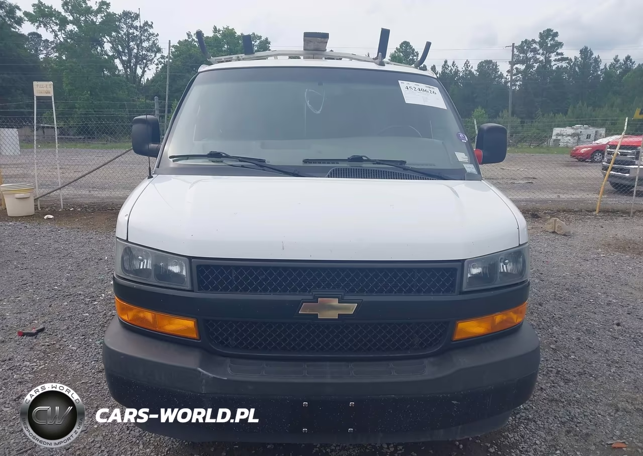 2018 Chevrolet Express 2500 Work Van VIN:1GCWGAFPXJ1332460 - 12