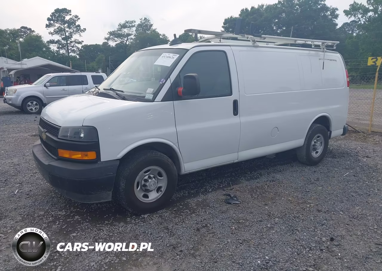 2018 Chevrolet Express 2500 Work Van VIN:1GCWGAFPXJ1332460 - 2