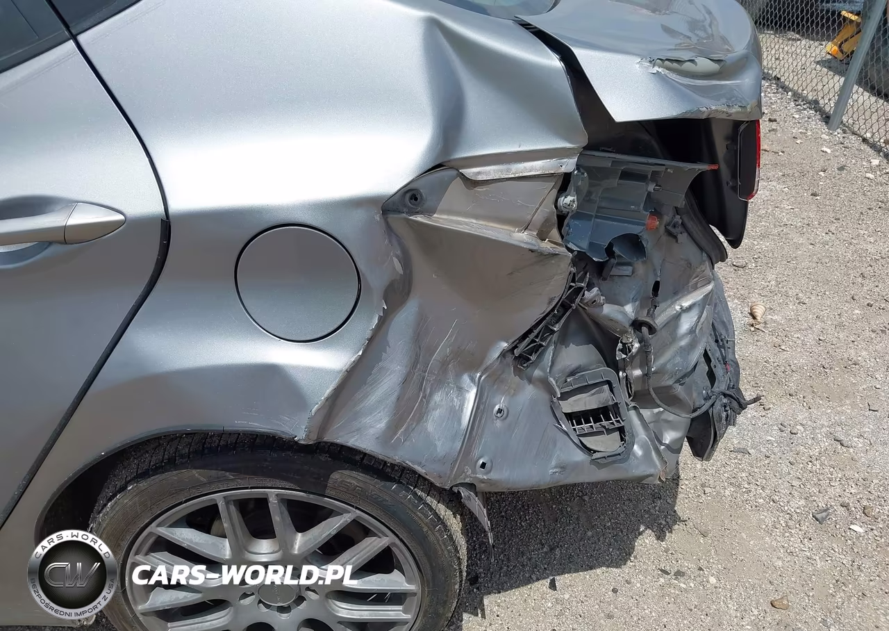 2012 Hyundai Elantra Limited (Ulsan Plant) VIN:KMHDH4AE0CU272858 - 6