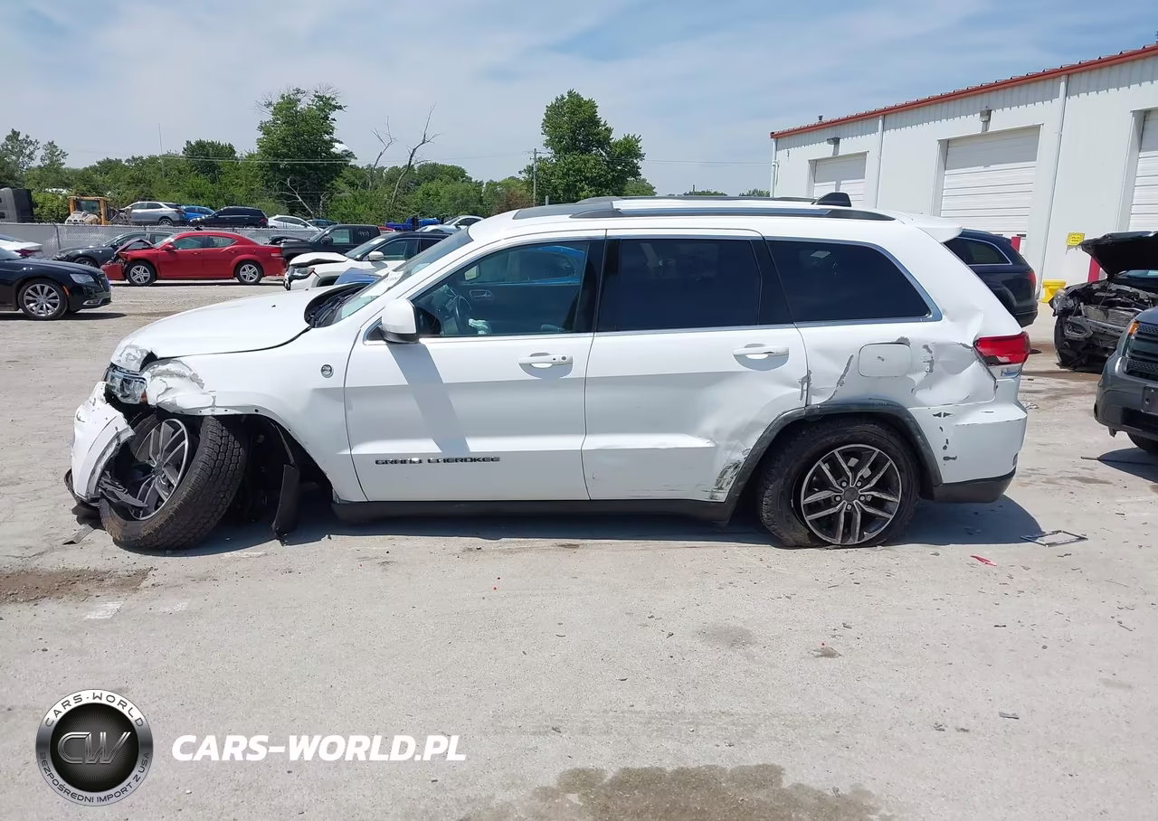 2020 Jeep Grand Cherokee North Edition 4X4 VIN:1C4RJFAG8LC232948 - 13