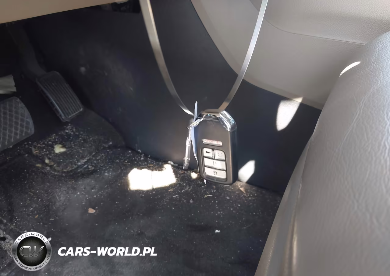 2019 Honda Pilot Touring VIN:5FNYF6H63KB090388 - 11