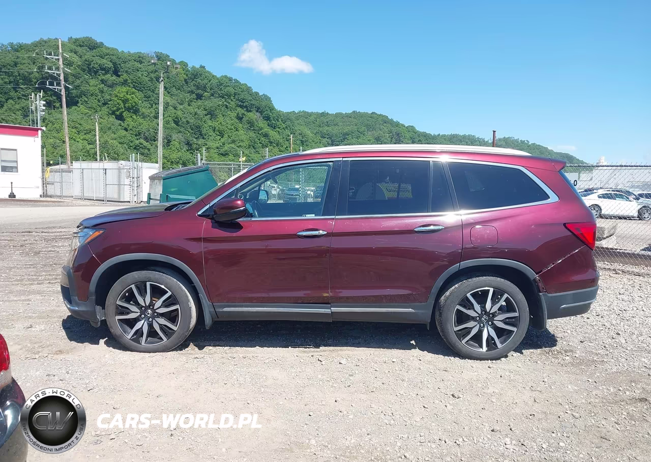 2019 Honda Pilot Touring VIN:5FNYF6H63KB090388 - 15