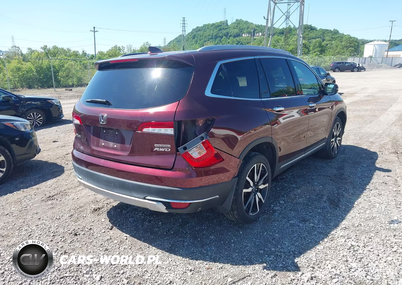 2019 Honda Pilot Touring VIN:5FNYF6H63KB090388 - 4