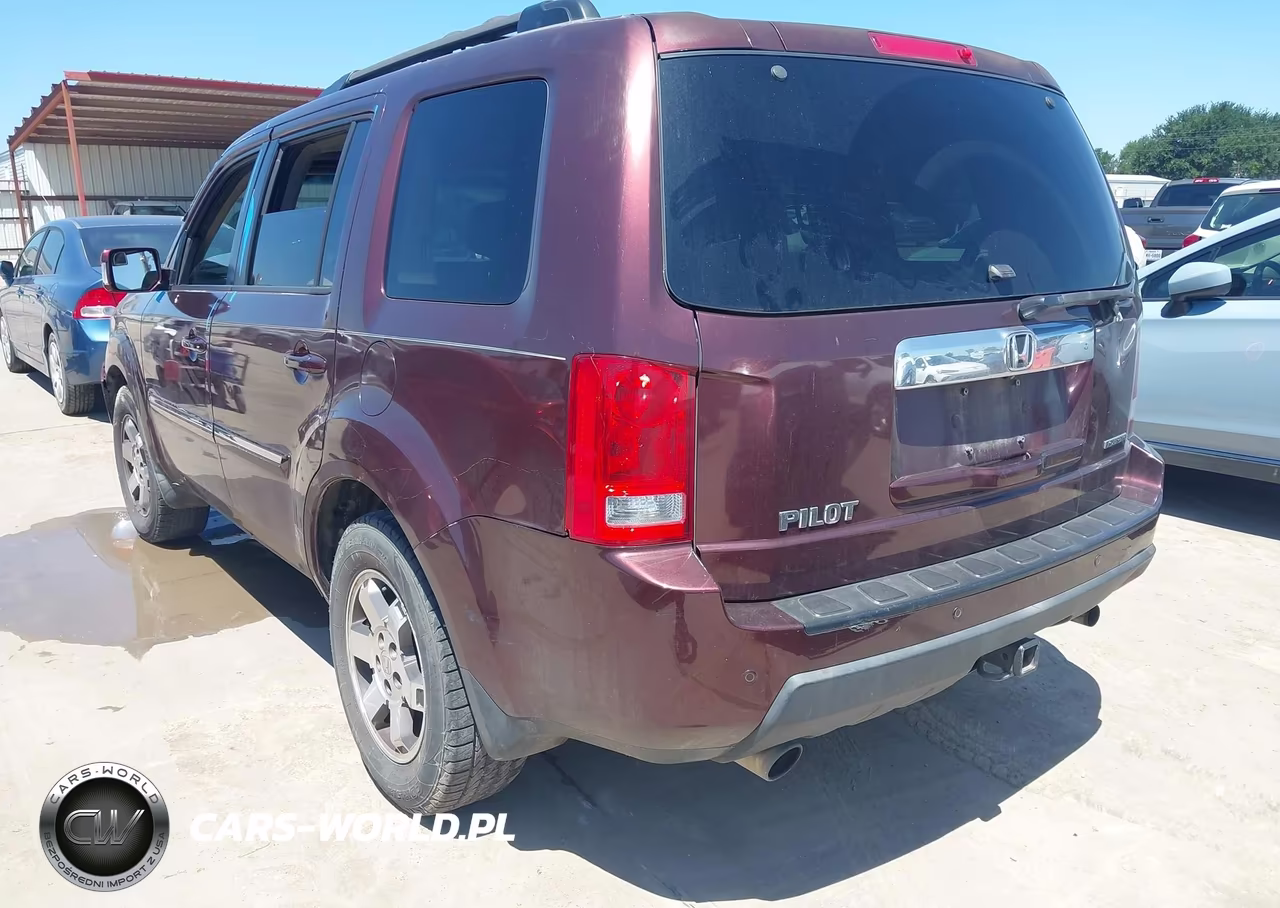 2011 Honda Pilot Touring VIN:5FNYF3H96BB019128 - 3