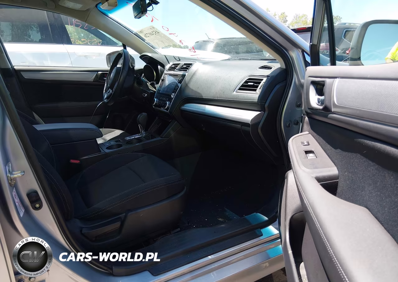 2018 Subaru Legacy 2.5I Premium VIN:4S3BNAC62J3003904 - 5