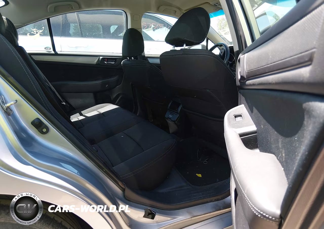 2018 Subaru Legacy 2.5I Premium VIN:4S3BNAC62J3003904 - 8