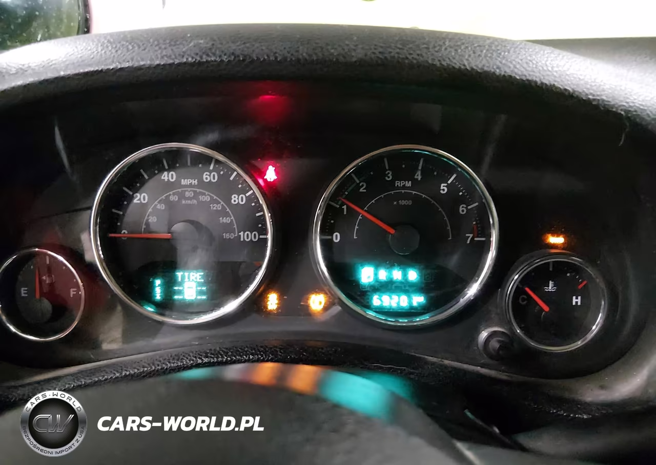 2016 Jeep Wrangler Unlimited Sport VIN:1C4BJWDG5GL311383 - 7