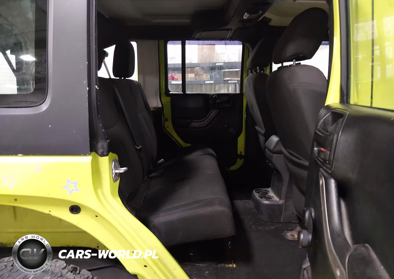 2016 Jeep Wrangler Unlimited Sport VIN:1C4BJWDG5GL311383 - 8