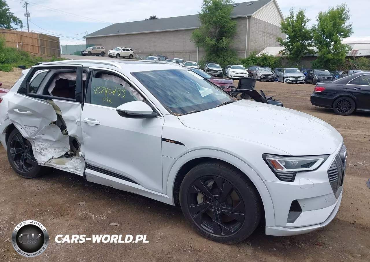2021 Audi E-Tron Premium Quattro