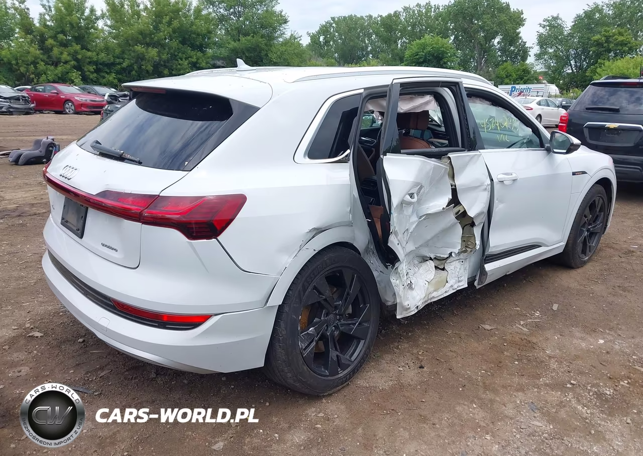 2021 Audi E-Tron Premium Quattro VIN:WA1AAAGE1MB003034 - 6