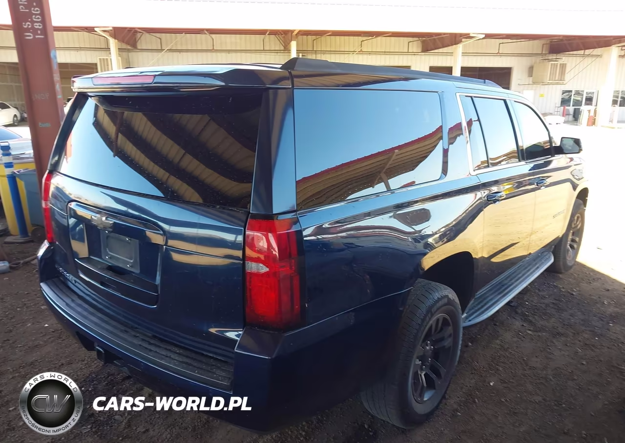 2019 Chevrolet Suburban Lt VIN:1GNSCHKC8KR124741 - 4