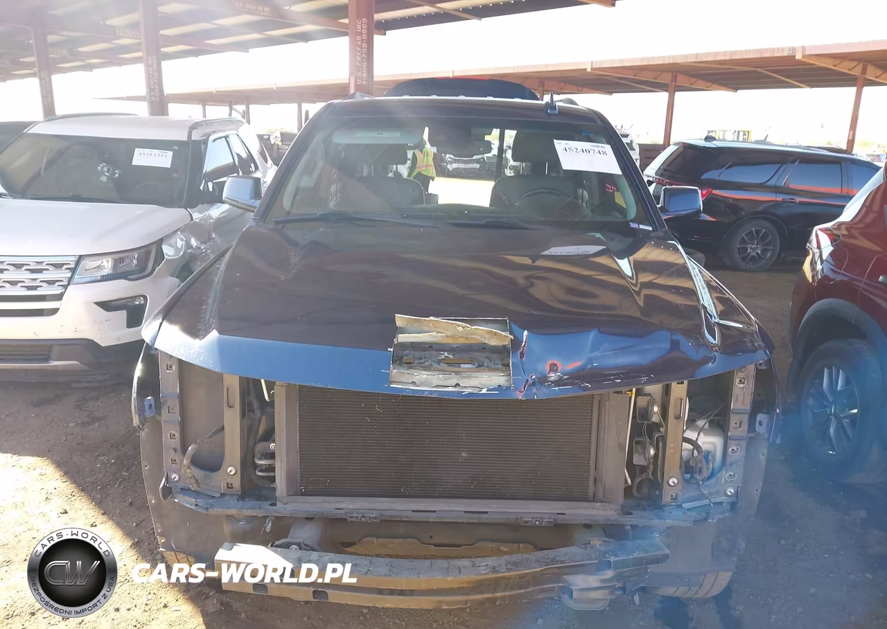 2019 Chevrolet Suburban Lt VIN:1GNSCHKC8KR124741 - 6