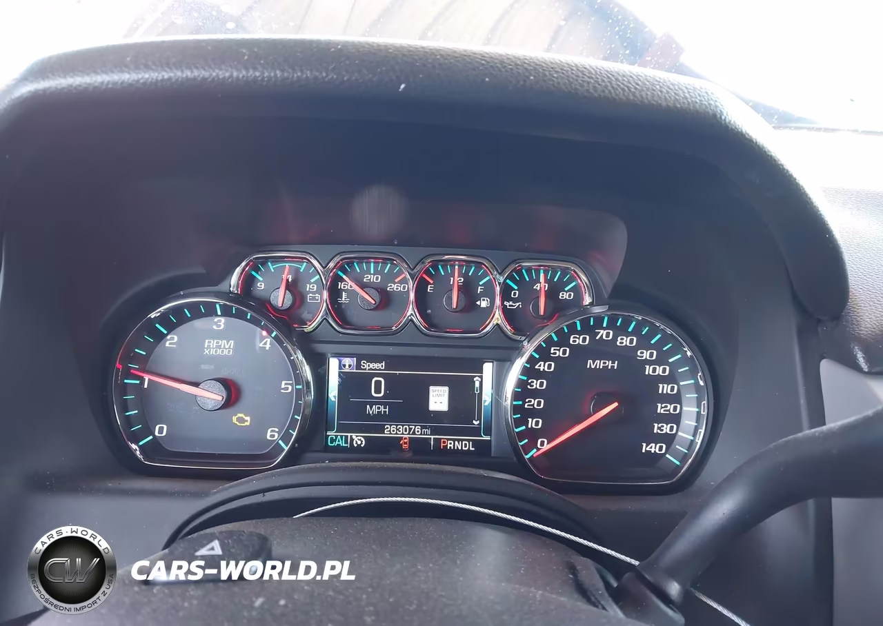 2019 Chevrolet Suburban Lt VIN:1GNSCHKC8KR124741 - 7