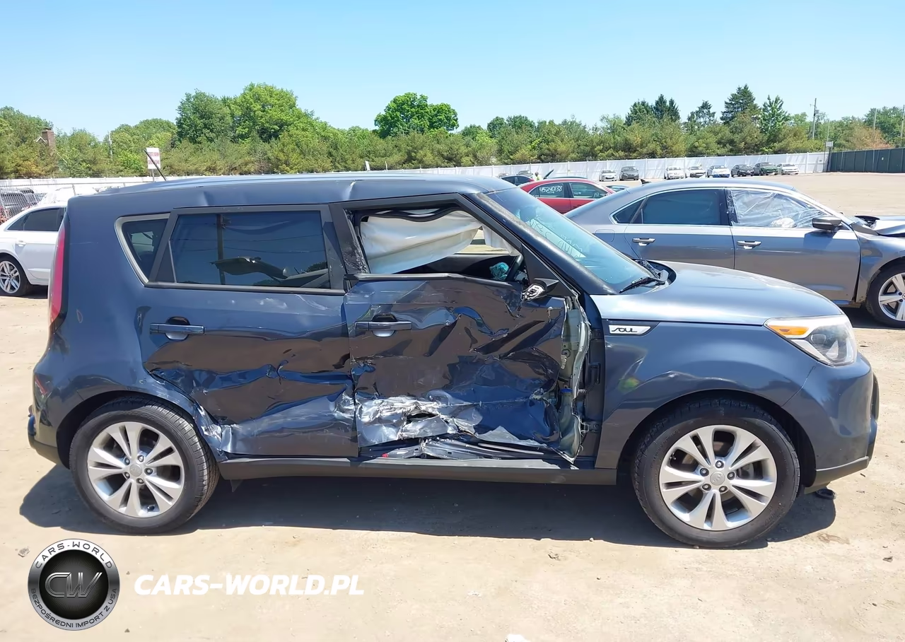 2016 Kia Soul + VIN:KNDJP3A56G7323112 - 14