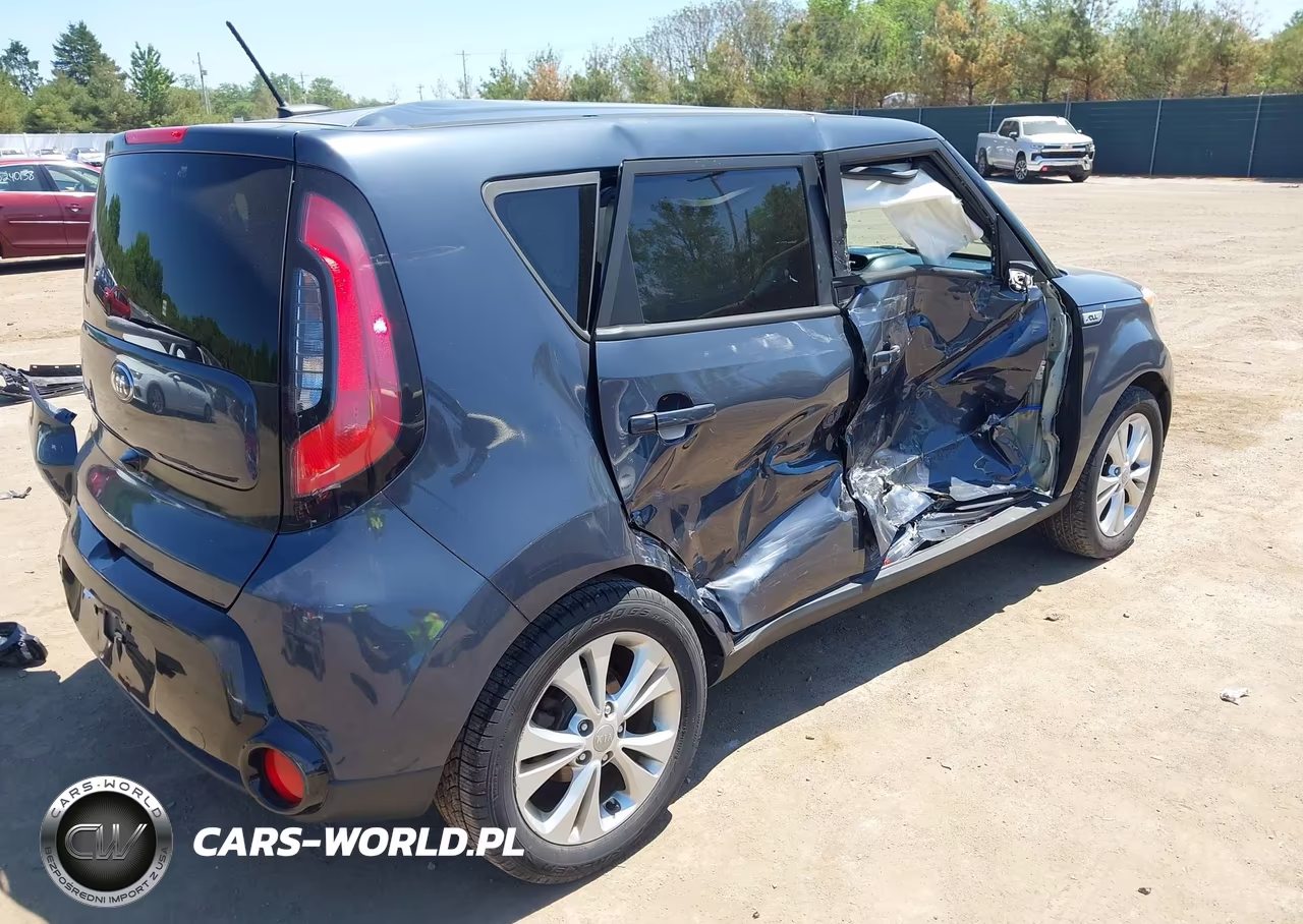 2016 Kia Soul + VIN:KNDJP3A56G7323112 - 4