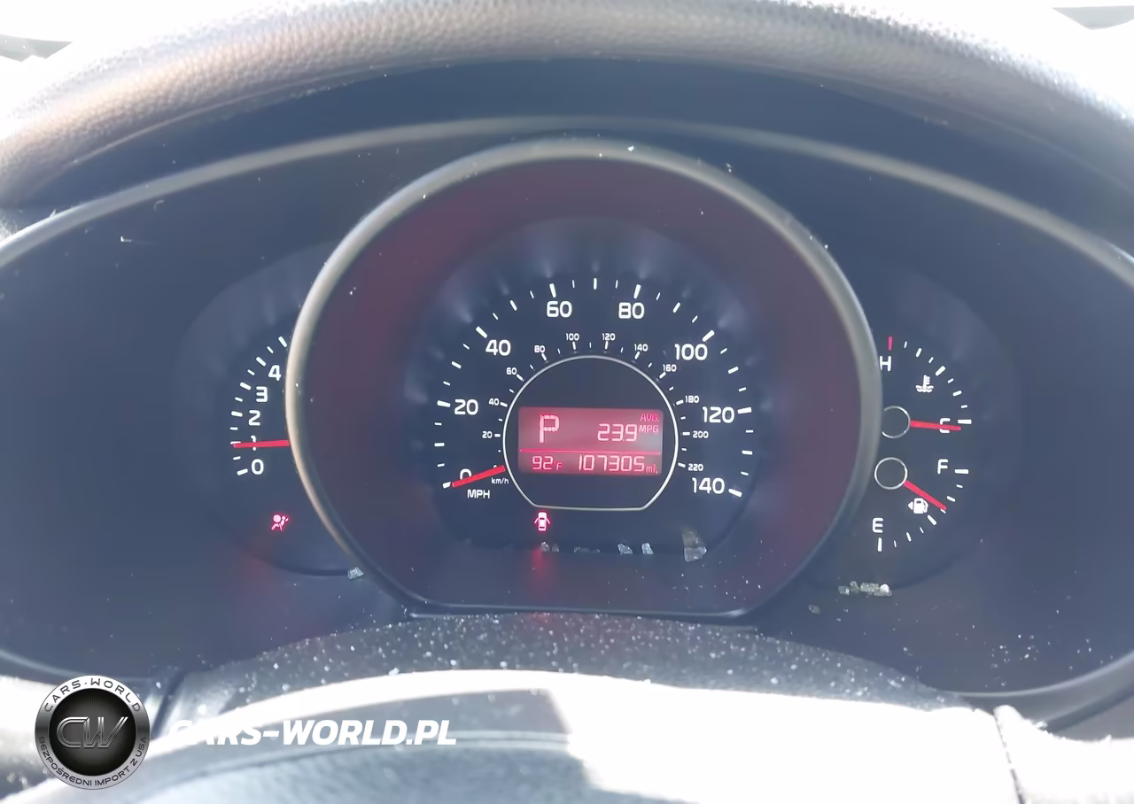 2016 Kia Soul + VIN:KNDJP3A56G7323112 - 7