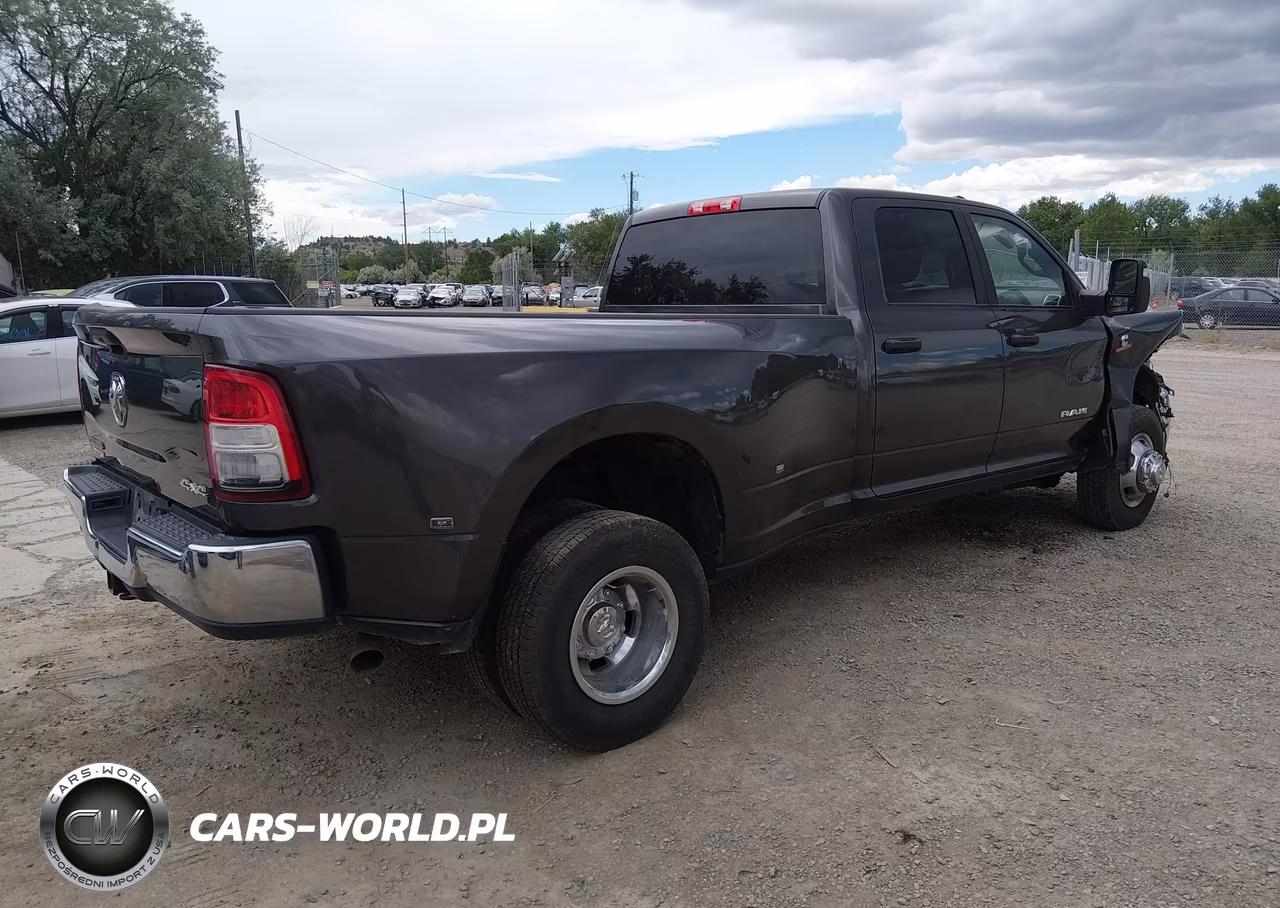 2024 Ram 3500 Big Horn 4X4 8' Box VIN:3C63RRHL0RG128678 - 4