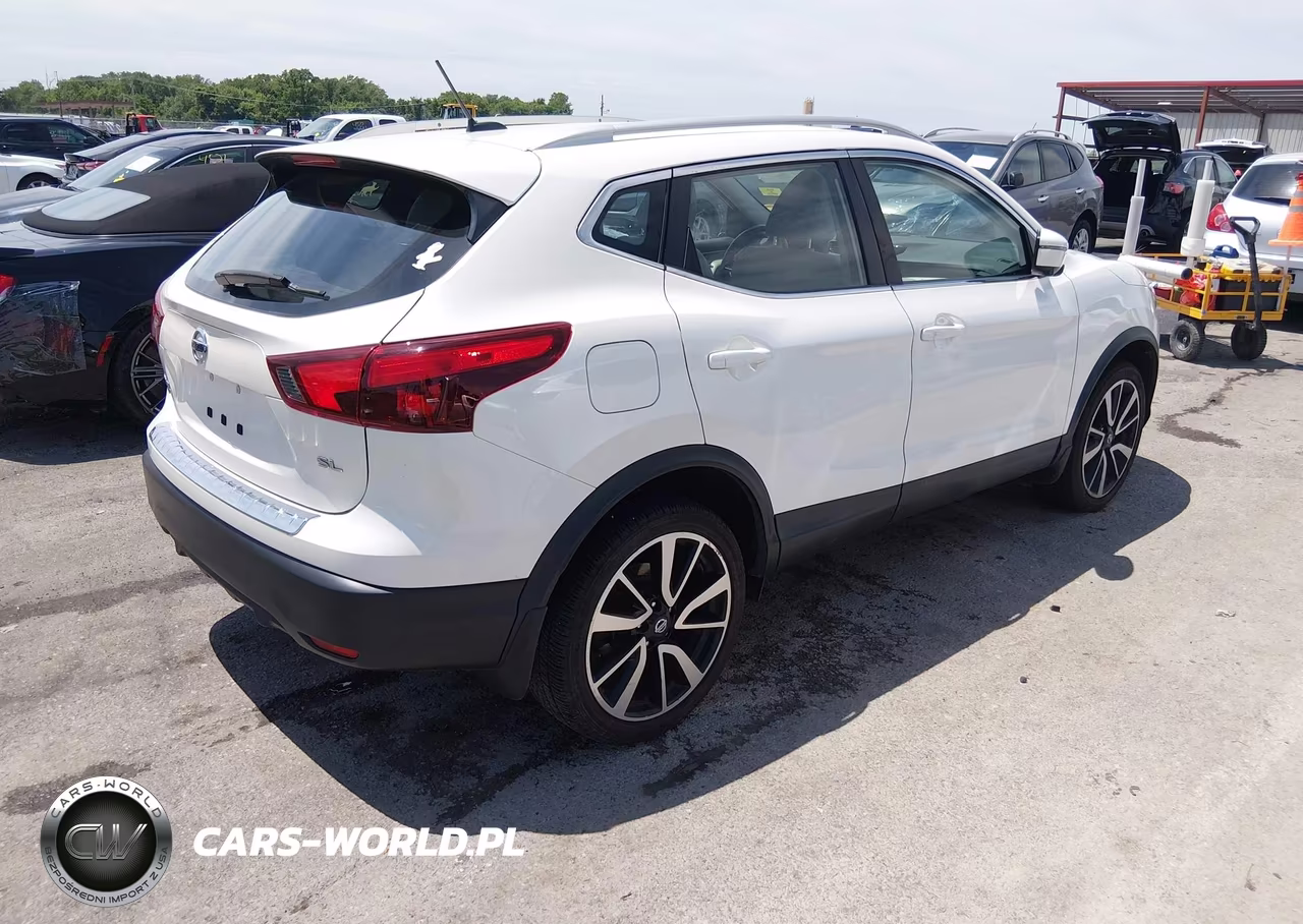 2018 Nissan Rogue Sport Sl VIN:JN1BJ1CPXJW196874 - 4