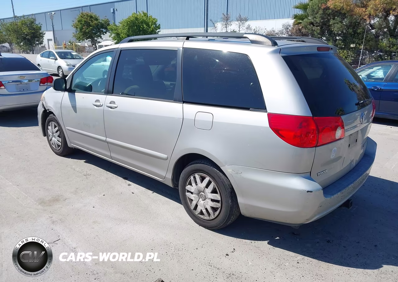 2009 Toyota Sienna Le VIN:5TDZK23C29S284423 - 3