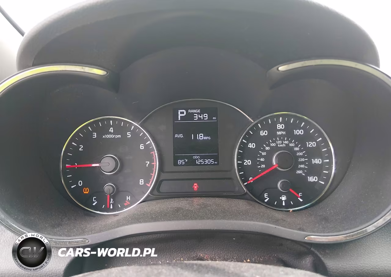 2017 Kia Forte Lx VIN:3KPFK4A7XHE097279 - 7