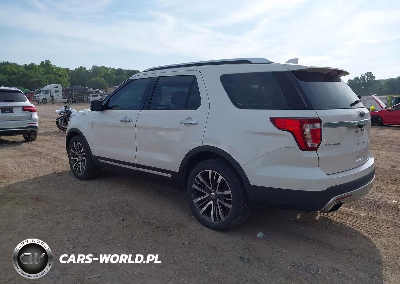 2016 Ford Explorer Platinum VIN:1FM5K8HT8GGB39092 - 3