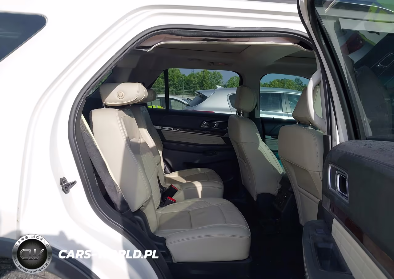2016 Ford Explorer Platinum VIN:1FM5K8HT8GGB39092 - 8