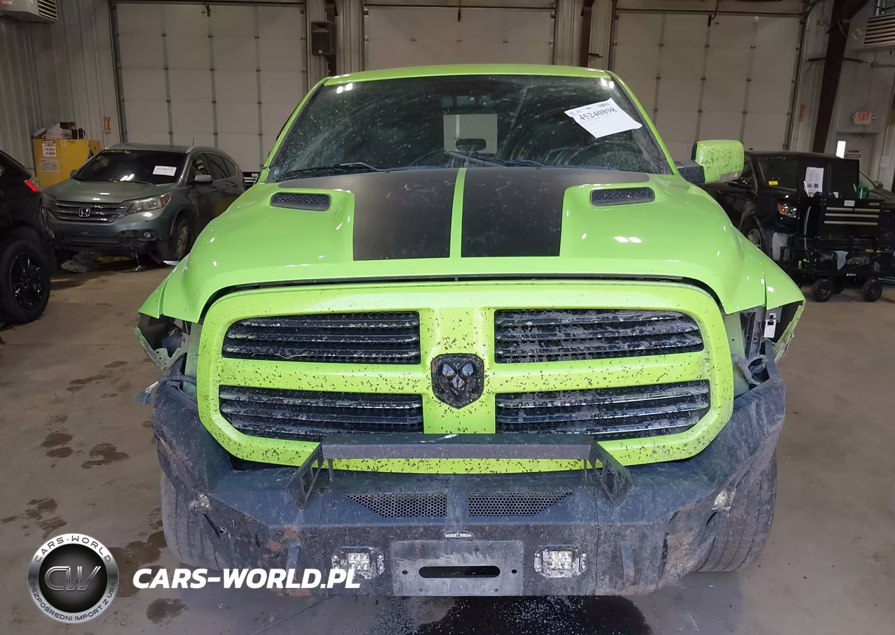 2017 Ram 1500 Sport VIN:1C6RR7MT6HS769930 - 12