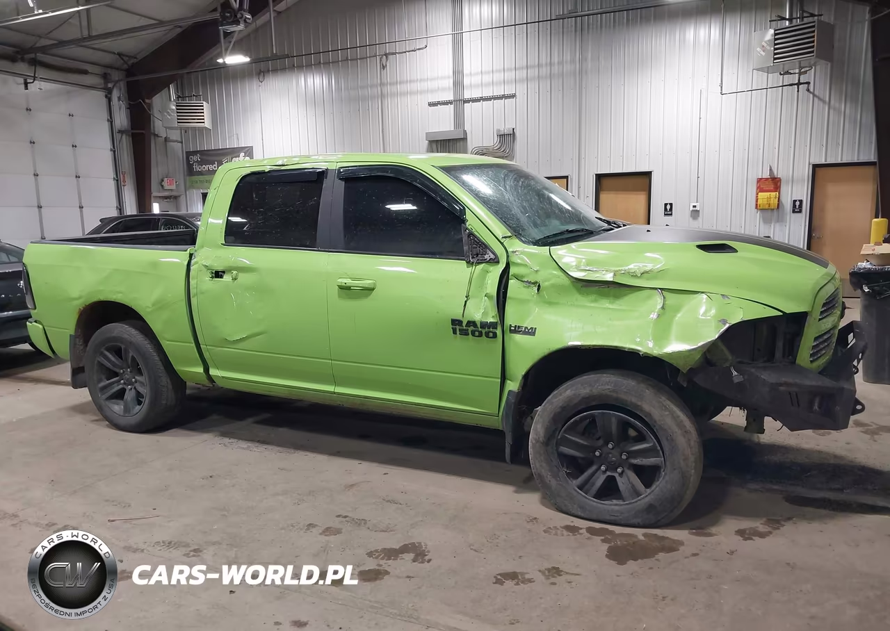 2017 Ram 1500 Sport VIN:1C6RR7MT6HS769930 - 13