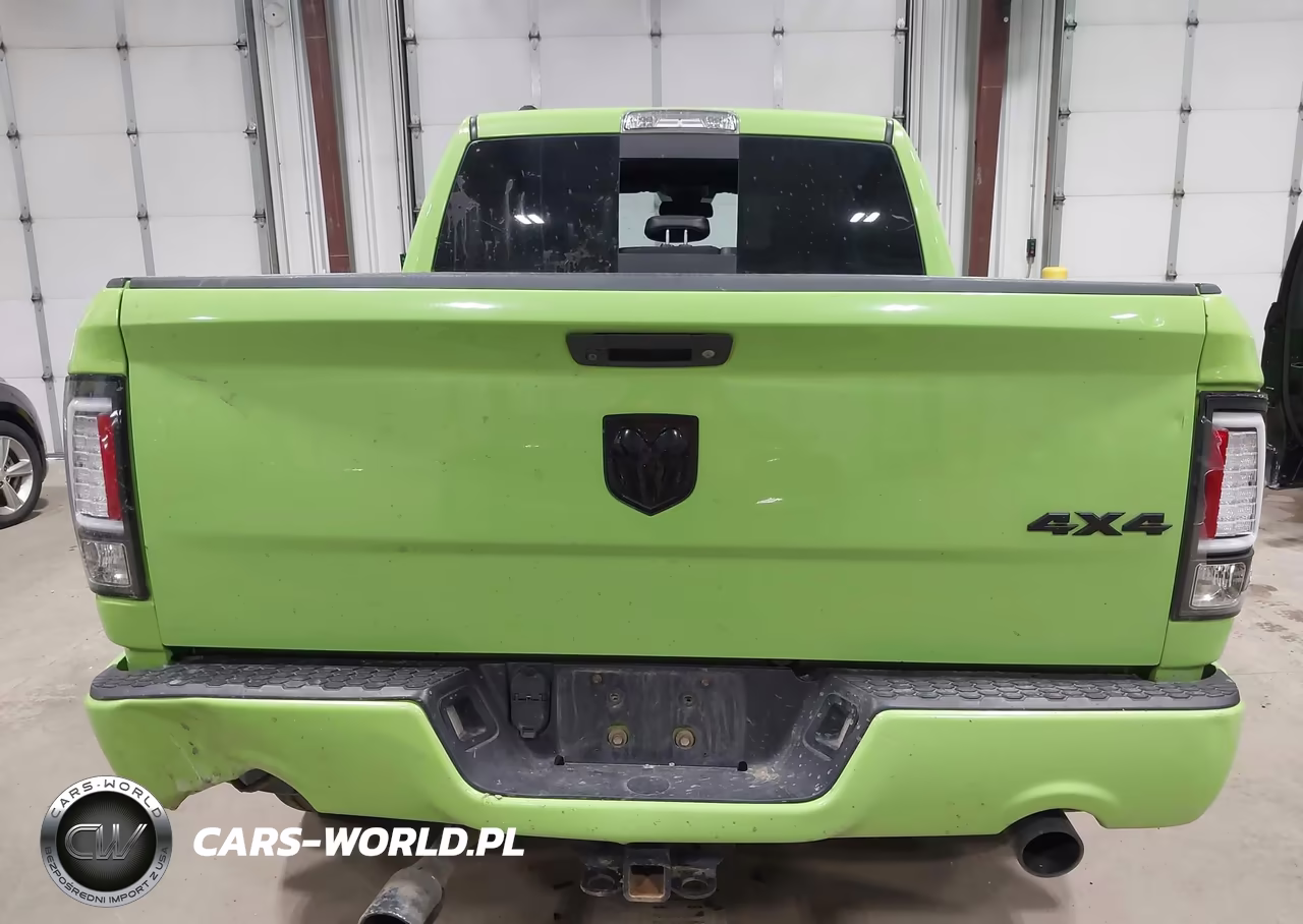2017 Ram 1500 Sport VIN:1C6RR7MT6HS769930 - 16