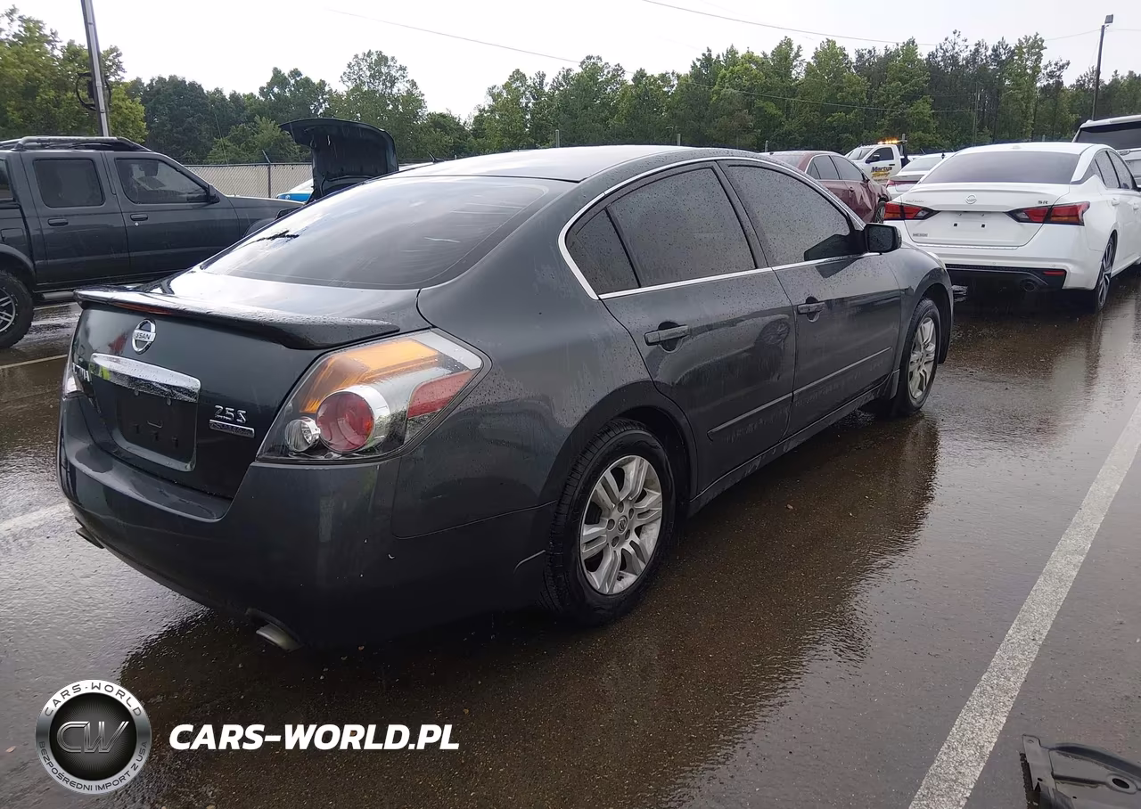 2011 Nissan Altima 2.5 S VIN:1N4AL2AP0BN472293 - 4