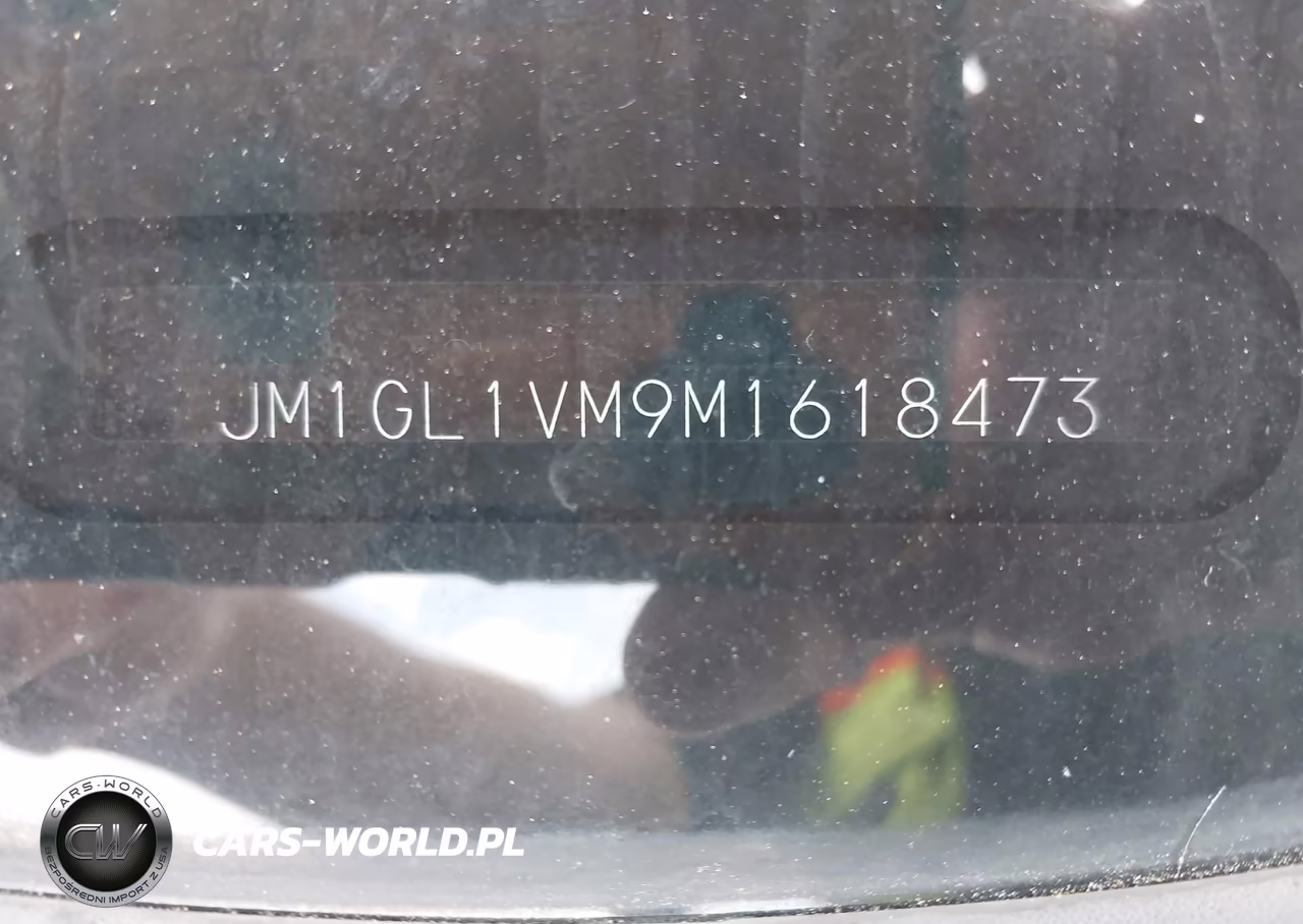 2021 Mazda Mazda6 Touring VIN:JM1GL1VM9M1618473 - 9
