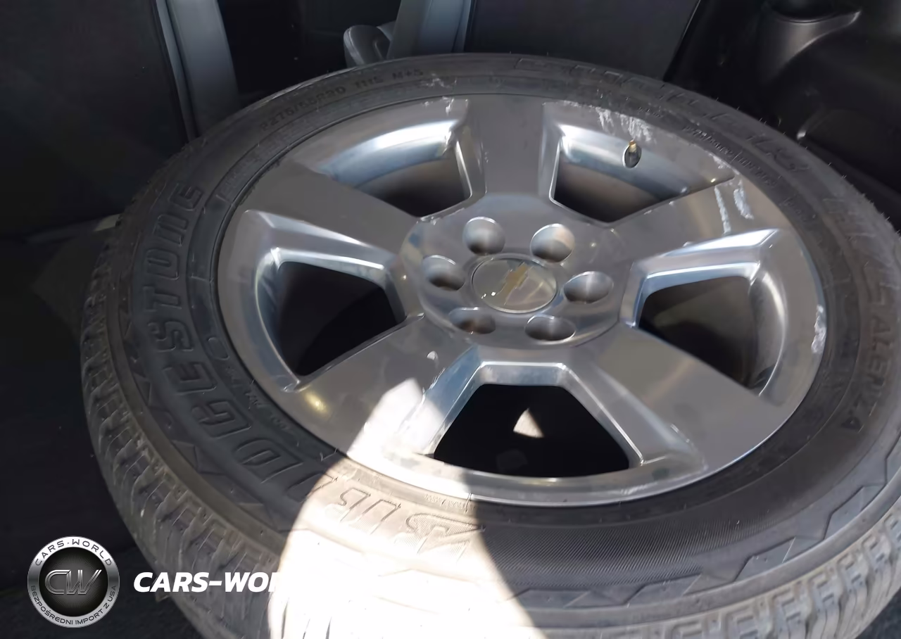 2019 Chevrolet Tahoe Lt VIN:1GNSCBKCXKR369392 - 12