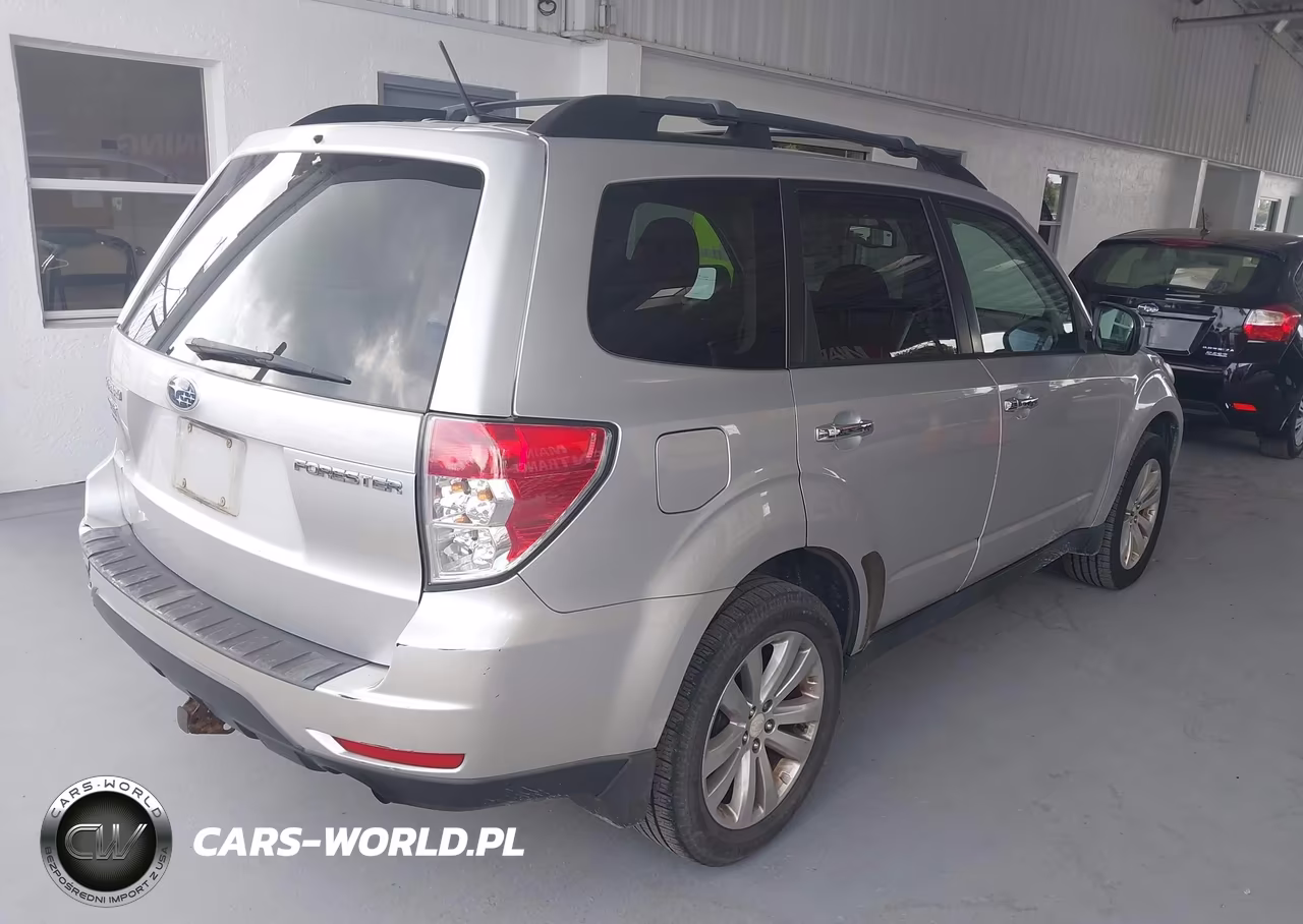2011 Subaru Forester 2.5X Premium VIN:JF2SHBDC8BH730939 - 4